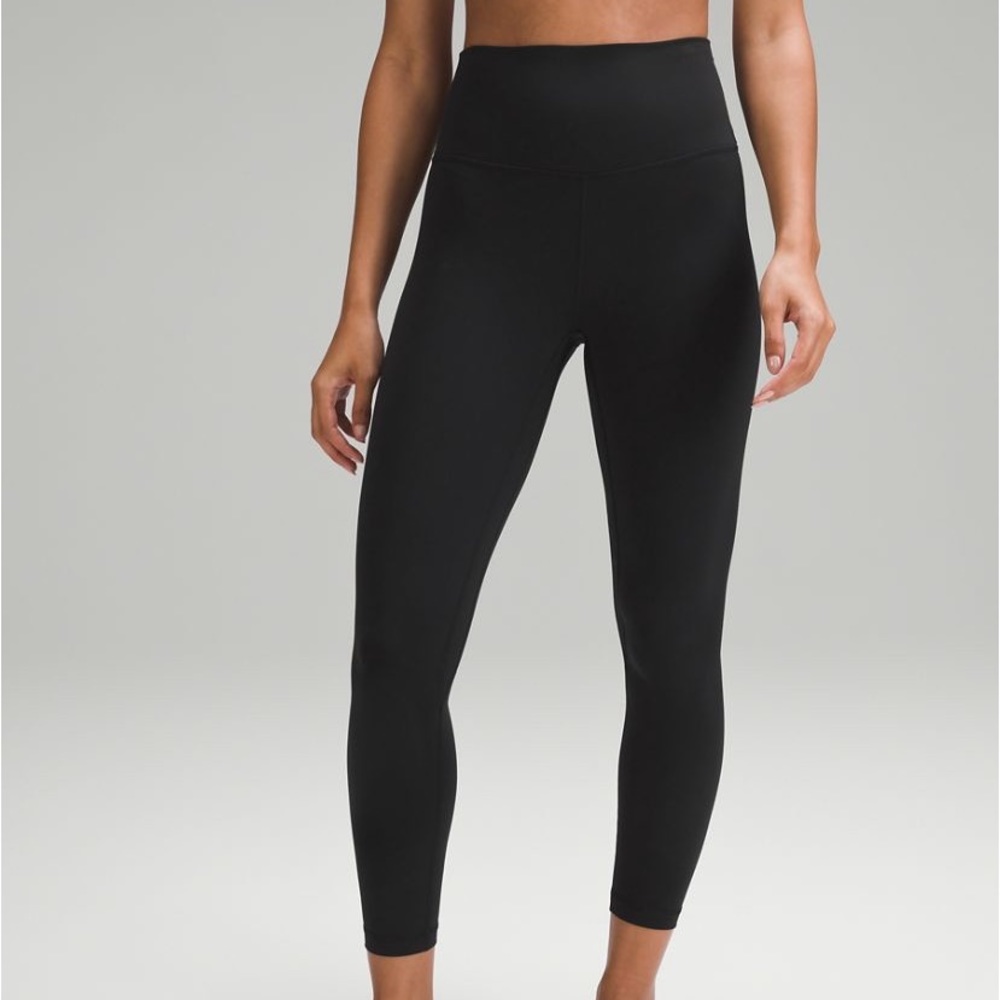 Lululemon black aligns size 2 25 inch